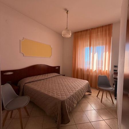 Grifone Hotel Perugia Buitenkant foto