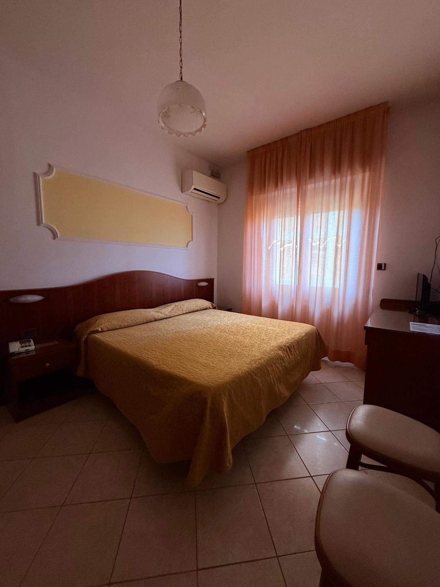 Grifone Hotel Perugia Buitenkant foto
