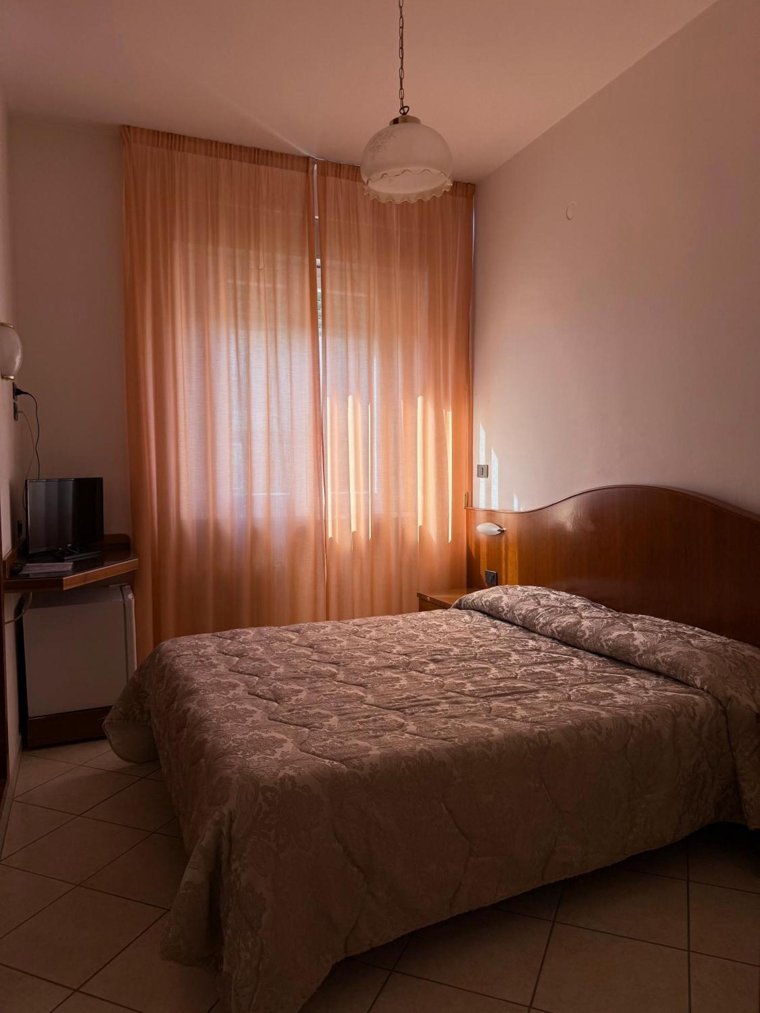 Grifone Hotel Perugia Buitenkant foto