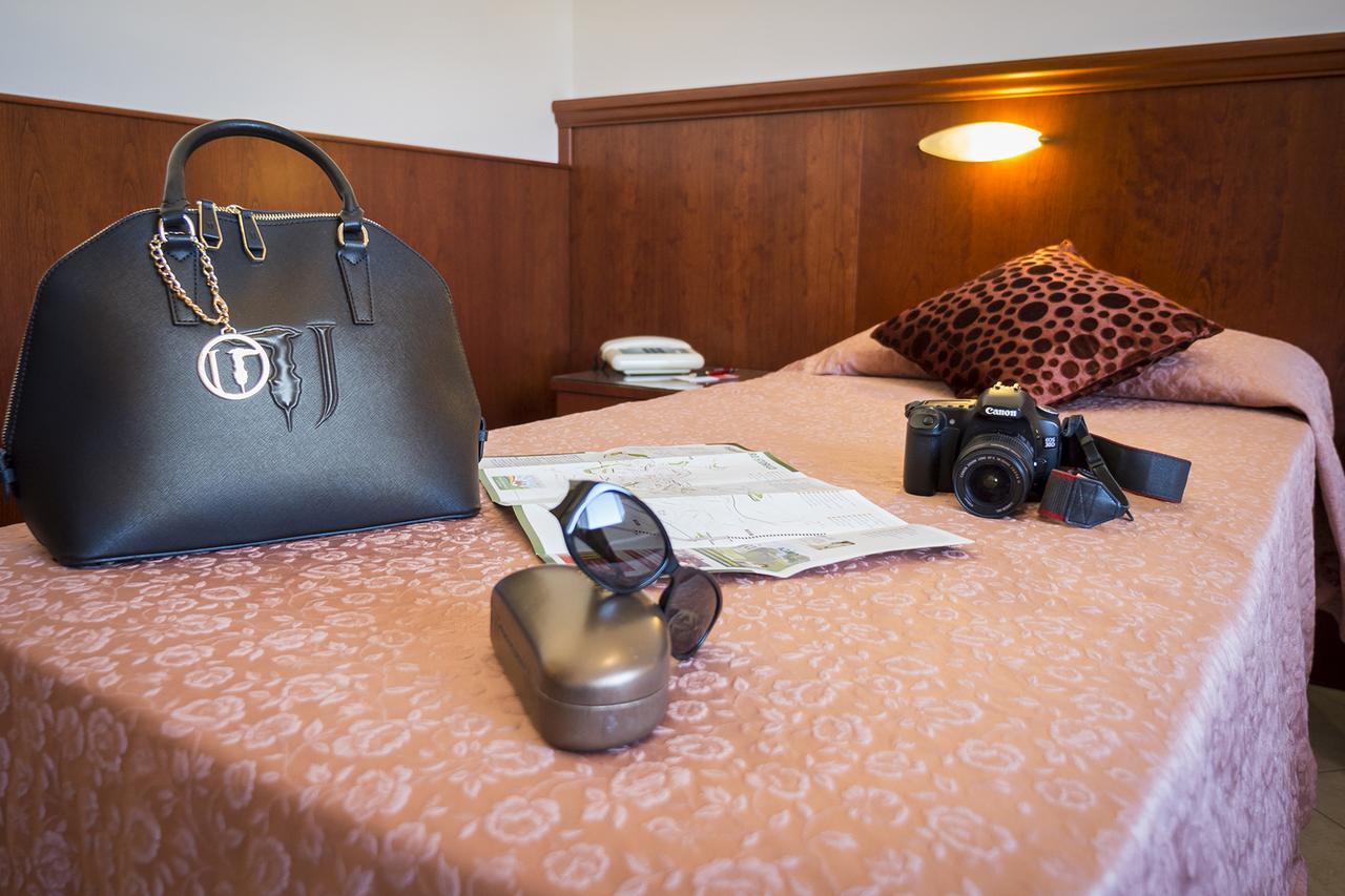 Grifone Hotel Perugia Buitenkant foto